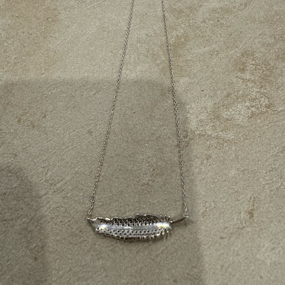 Henri Bendel feather crystal necklace in paladium - Picture 3 of 6